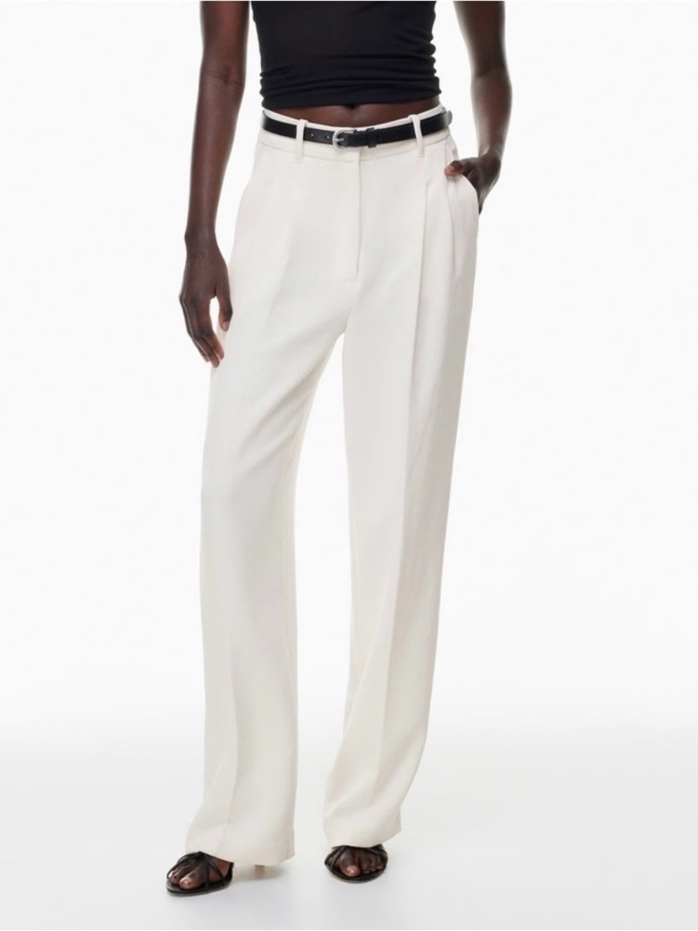 Aritzia Women’s The Effortless Pant - Crepette™ Light Birch Sz 4